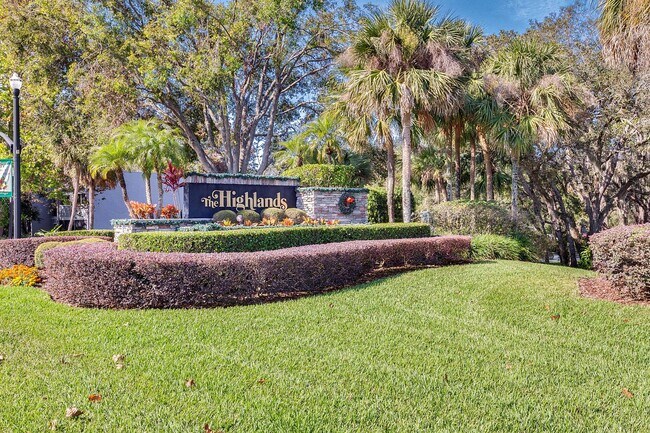 Building Photo - Gorgeous 1/1 Condo in Winter Springs ~ Upd...