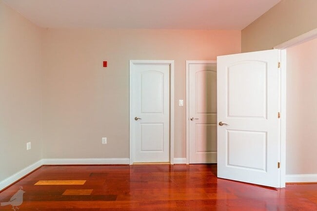 Building Photo - 3573 Warder St NW