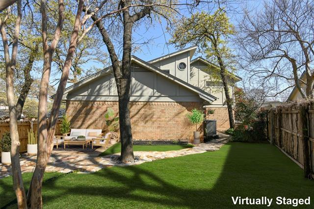 Building Photo - 2205 Prestonwood Dr
