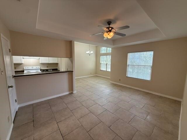 Building Photo - 2720 Camelot Dr