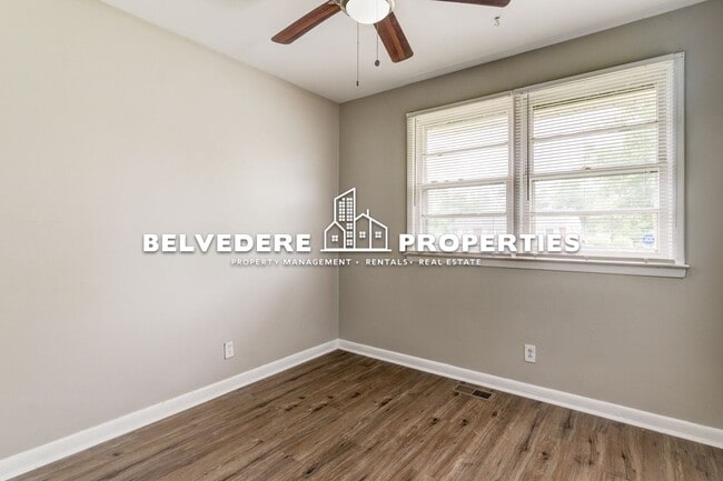 Building Photo - 1607 Eastwood Ave
