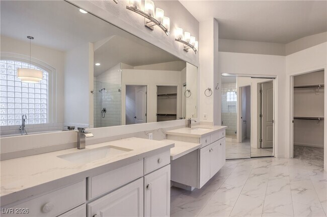 Building Photo - 1829 Dolce Dr