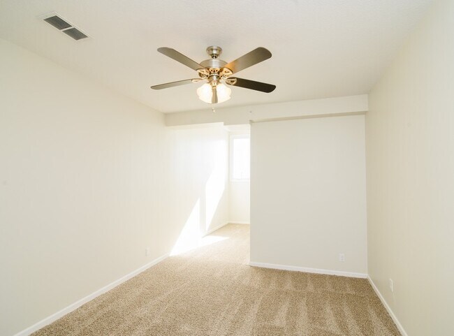 Building Photo - 3702 W Truman Blvd