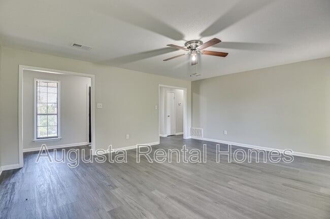 Building Photo - 2716 Cardigan Ct