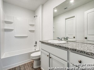 Building Photo - 2902 Gustavo Dr