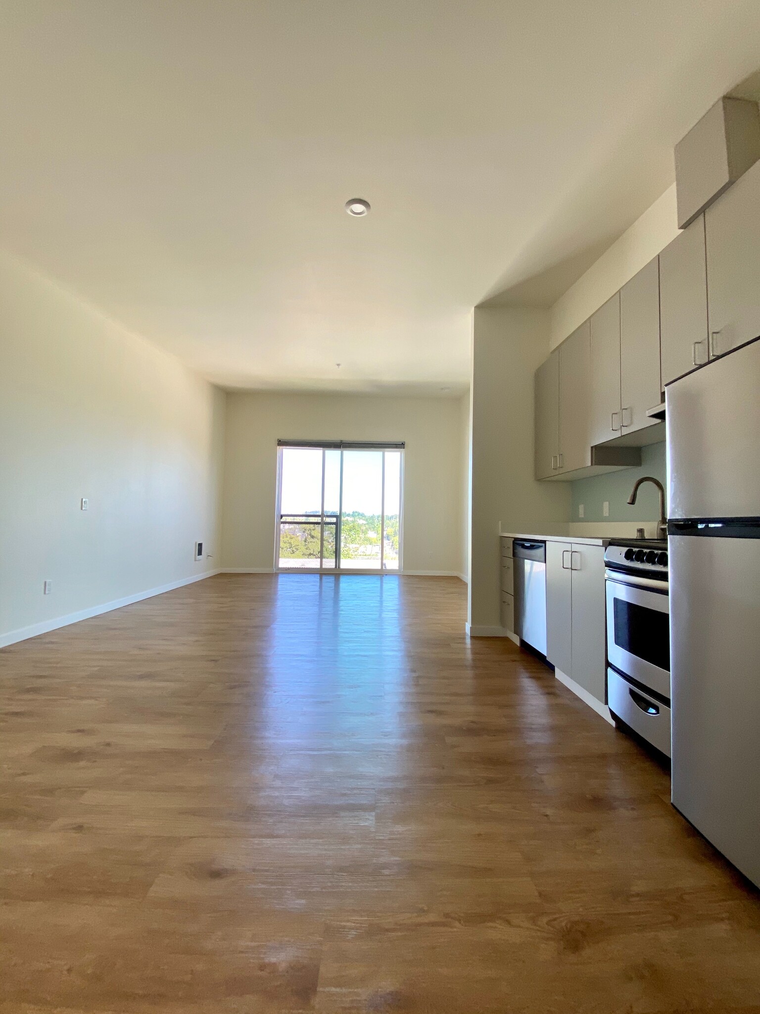 Building Photo - Bayview West Apartments