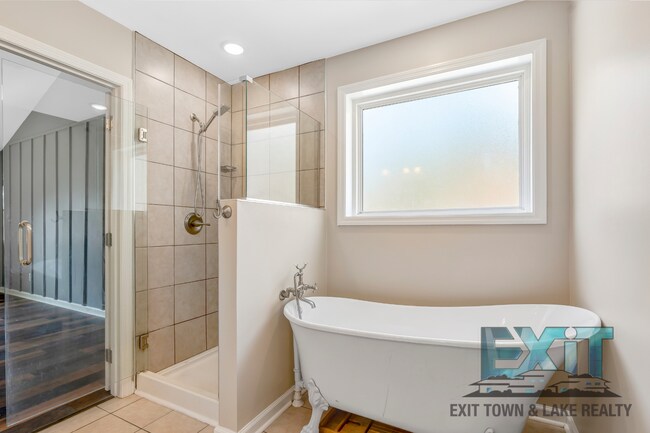 Building Photo - 3BR Home in Colleen’s Cove with Boat Slip