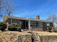 Building Photo - Fully Renovated Home For Rent