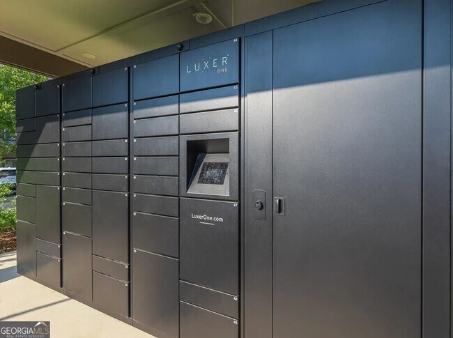 Building Photo - 2080 One White Oak Ln