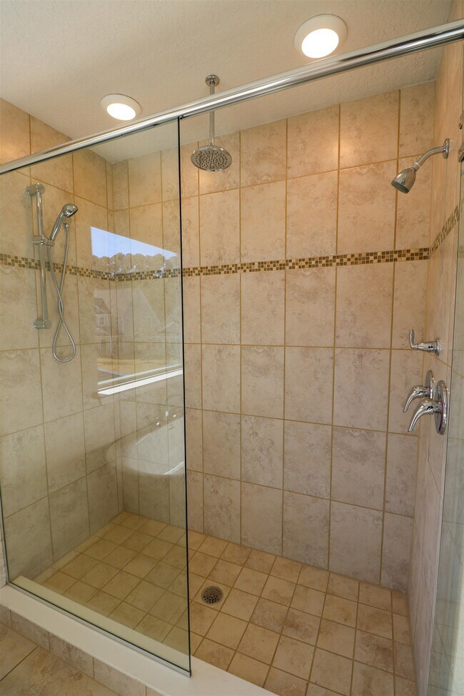 Building Photo - 554 Tumbled Stone Wy