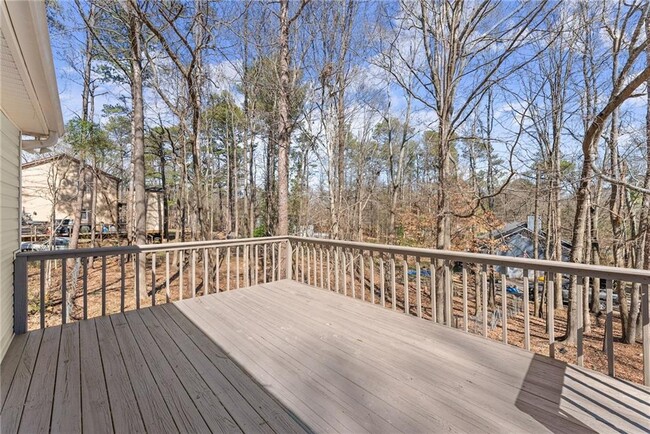 Building Photo - 175 Cedar Ridge Dr