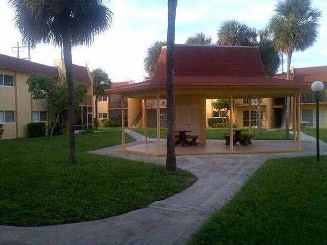 Building Photo - 2930 NW 55th Ave