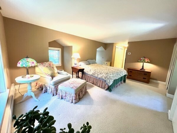 Building Photo - 376 Grove St