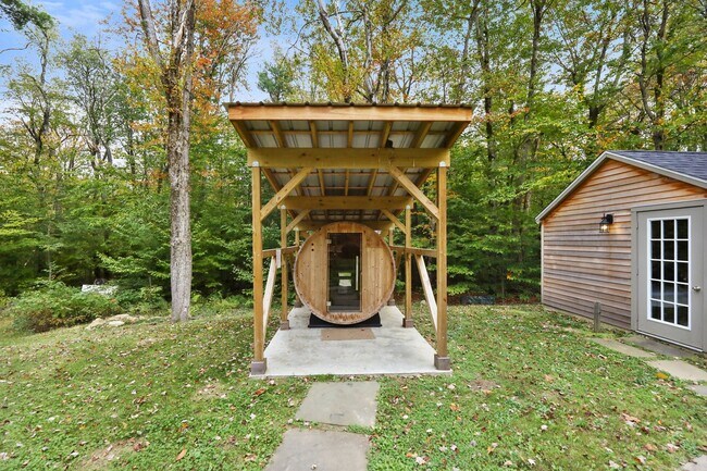 Building Photo - Modern, Tiny Home Retreat with Bonus Studio, Pet Friendly- Becket, MA