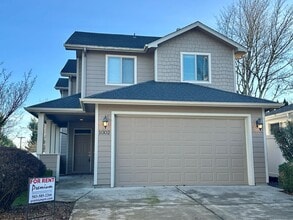 Building Photo - Well-Kept Three Bedroom Home in West Salem