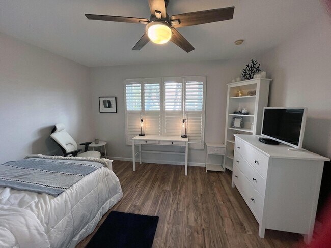 Building Photo - 2563 Egret Lake Dr