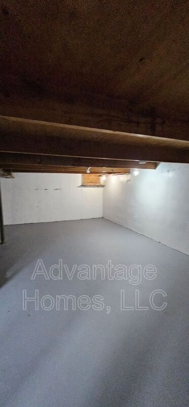 Building Photo - 820 N 70th St