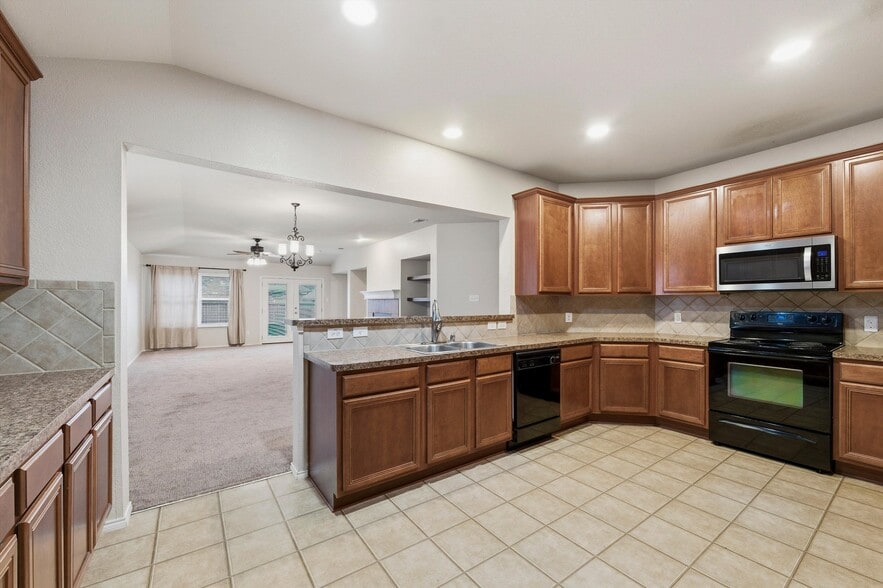 Building Photo - 5917 Stone Mountain Rd