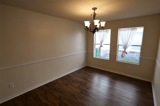 Building Photo - 5042 Oak Stand Ct