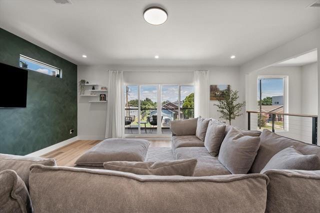 Building Photo - 4029 Ivanhoe Ln