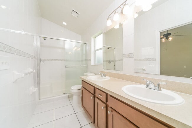 Building Photo - 8344 Fort Thomas Way