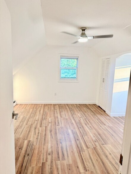 Building Photo - 46 Vandewater St