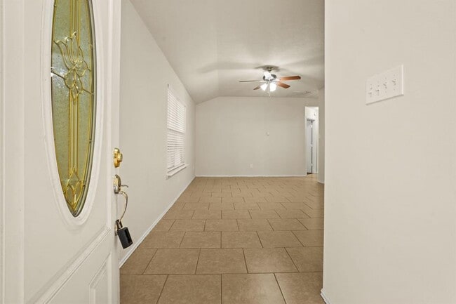Building Photo - 11331 Canyon Shore Dr
