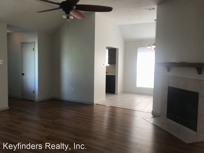 Building Photo - 3 br, 2 bath House - 17633 Nine Oaks Ave.