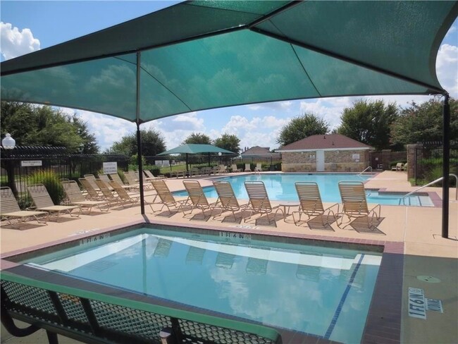 Building Photo - 4 bed 2.5 bath in Brookstone Community!!