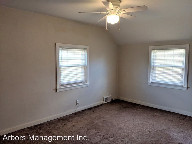 Building Photo - 3 br, 1.5 bath House - 3806 Greensburg Pike