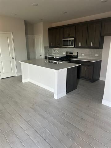 Building Photo - 606 Aroco Bnd