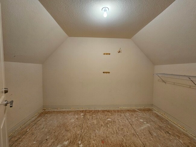 Building Photo - 1850 Stoney Ln