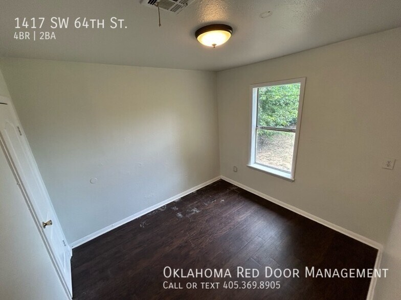 Building Photo - 1417 SW 64th St