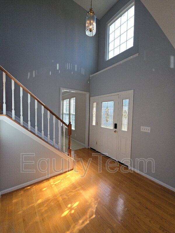 Building Photo - 6545 Farmbrooke Ct