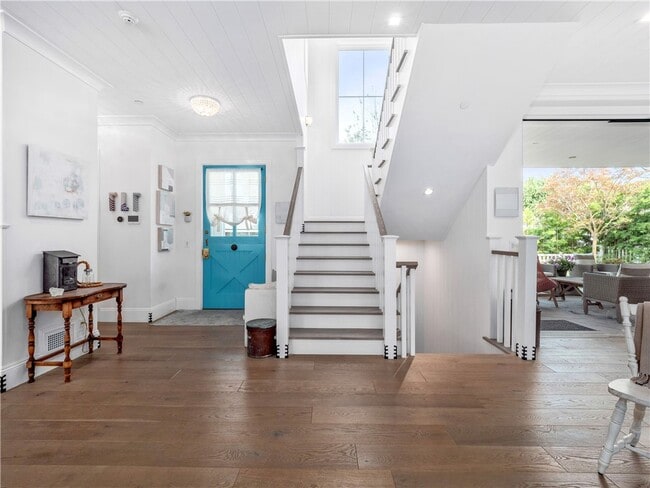 Building Photo - 3403 Laurel Ave