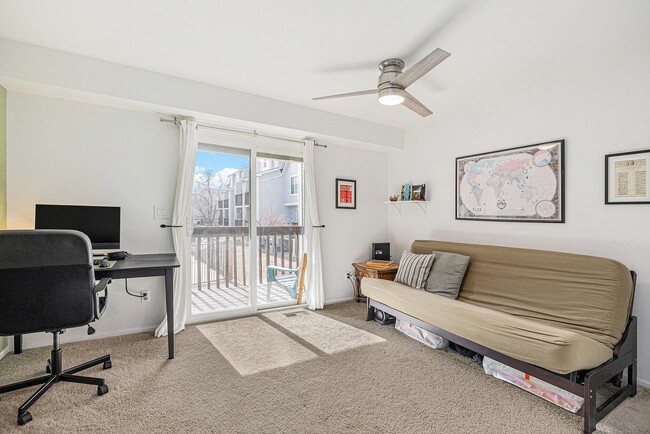 Building Photo - Cozy 2-bed townhome w/ laundry and communi...
