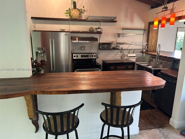 Building Photo - 9530 NW 1st Ave