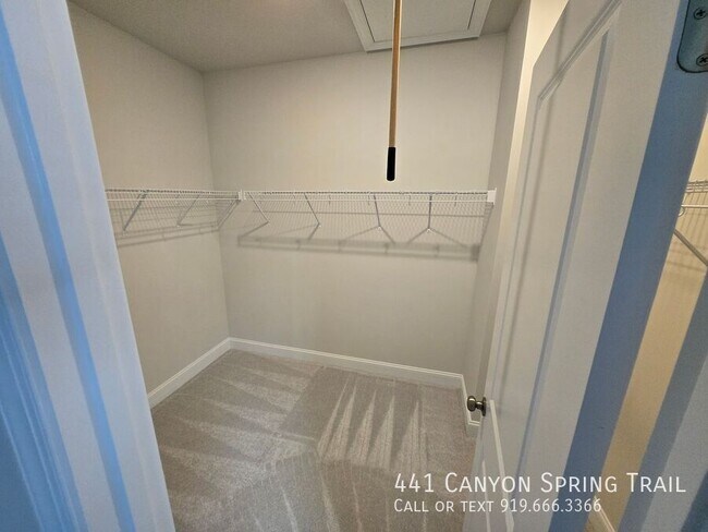 Building Photo - 441 Canyon Spring Trl