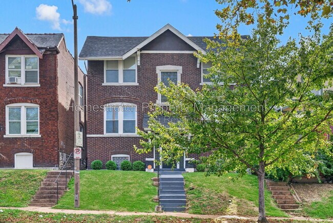 Building Photo - 3706 Meramec St