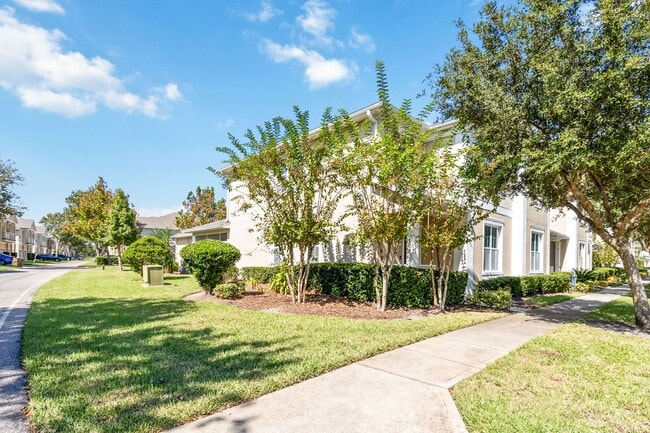 Building Photo - Beautiful 4/2.5 Townhome For Rent in Harmony