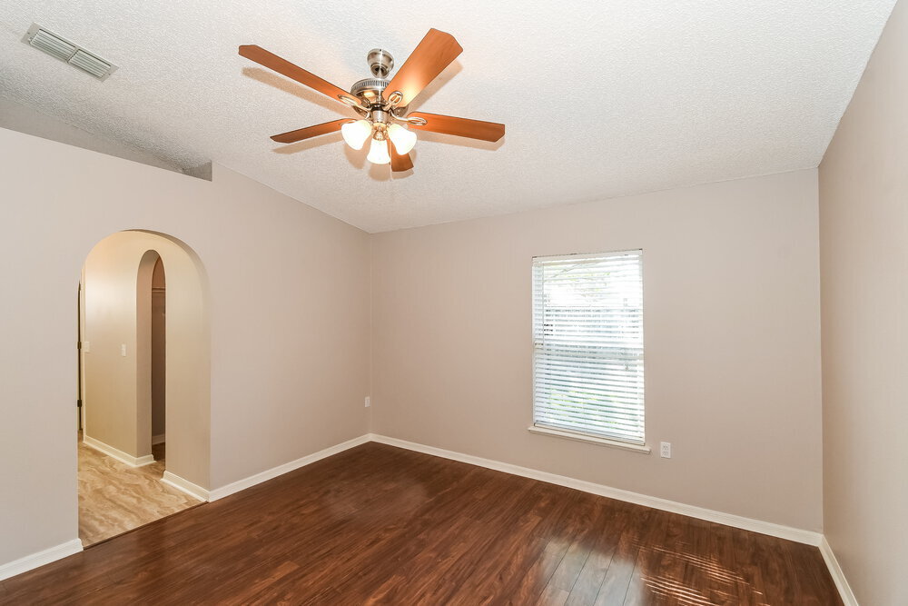 Building Photo - 9166 Upstream Ct