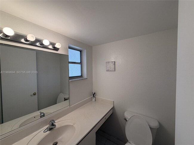 Building Photo - 4255 N University Dr