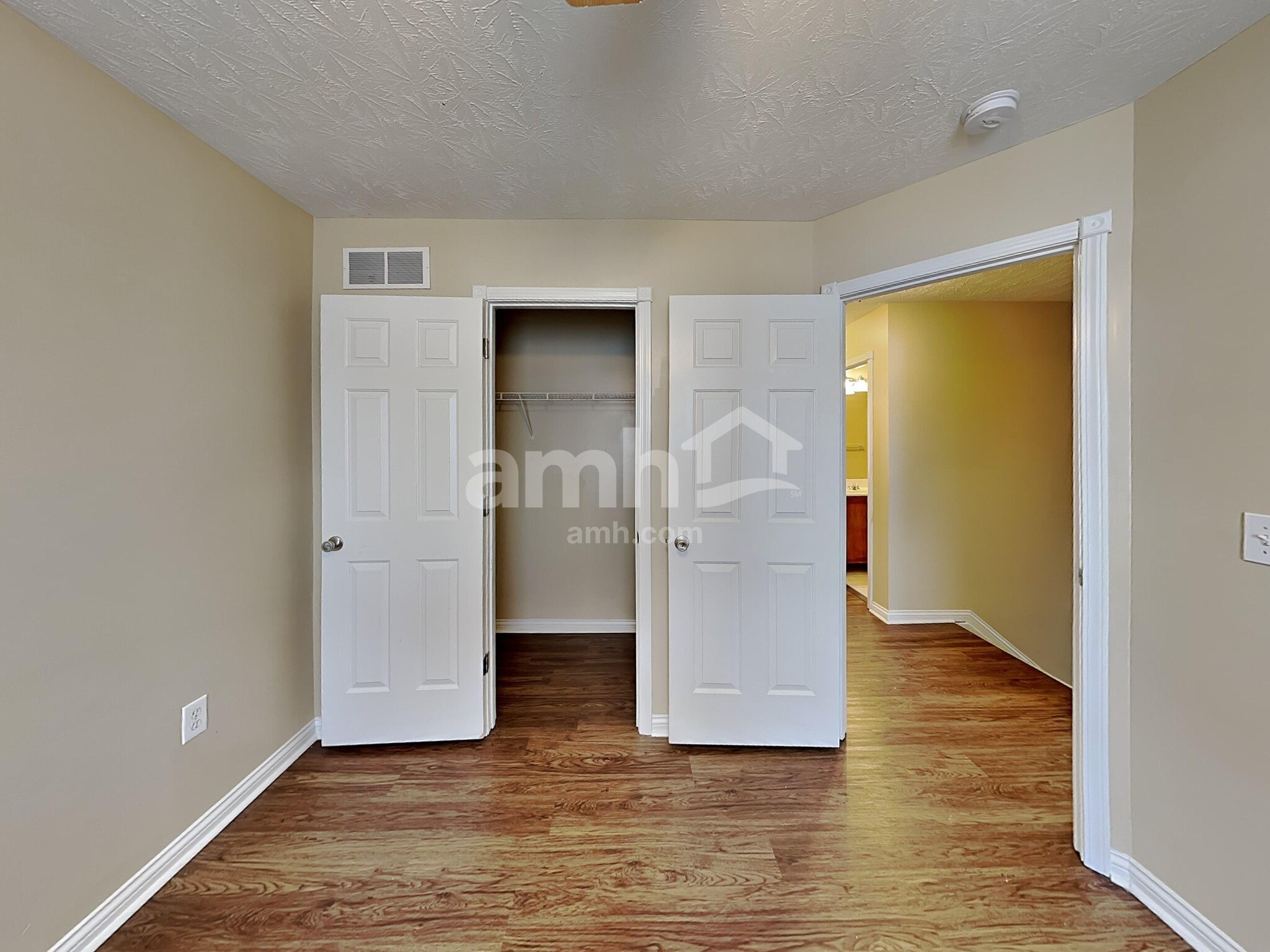 Building Photo - 6804 Trevino Way