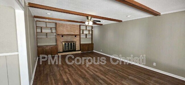 Building Photo - 1022 Delta Dr