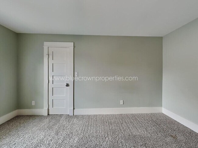 Building Photo - 5536 Tremont St
