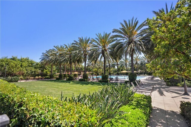 Building Photo - 717 Spring Gdn