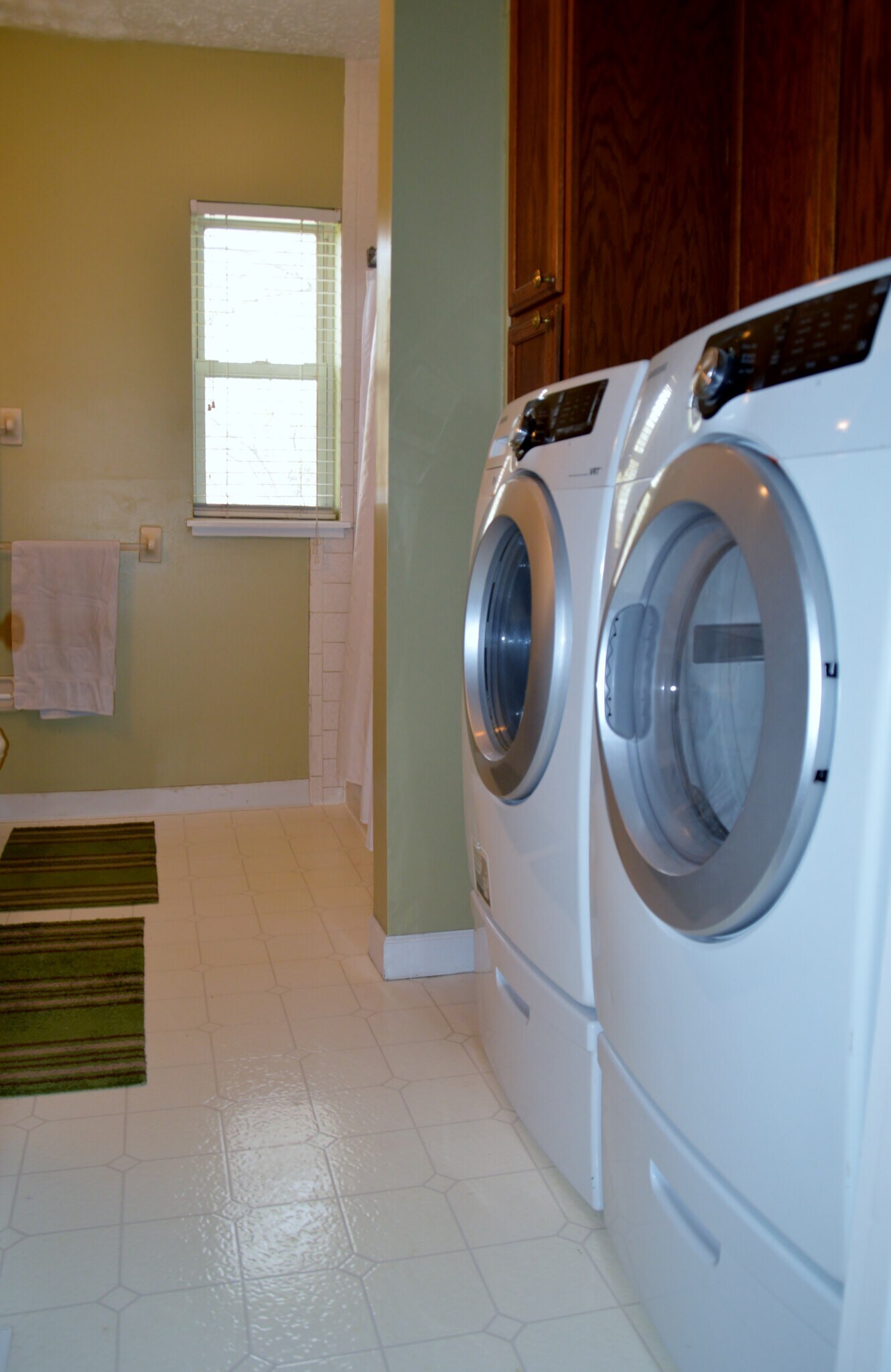 Building Photo - 32 Wilson Ave