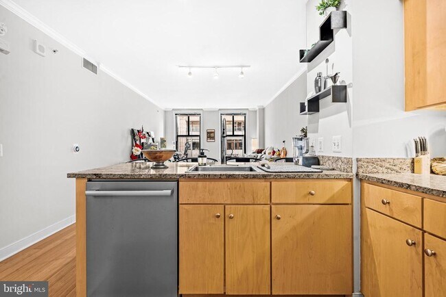 Building Photo - 631 D St NW