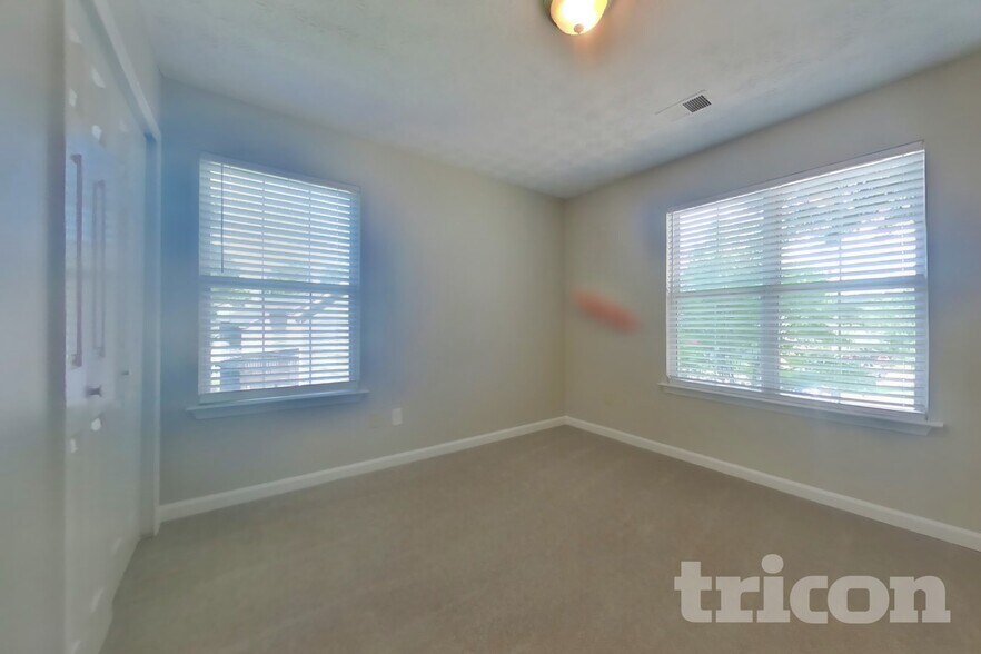 Building Photo - 1101 Tuscany Cir SW