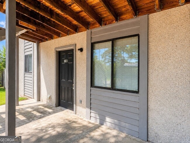 Building Photo - 109 Seaparc Cir